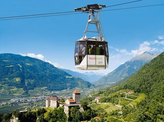 a-dorf-tirol-wandern-bergsteigen